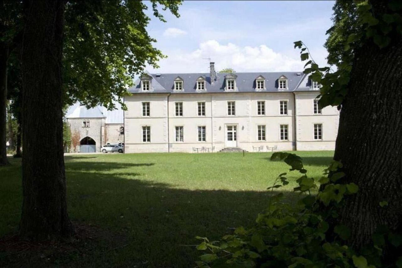 Chateau De Lazenay - Residence Hoteliere بورج المظهر الخارجي الصورة